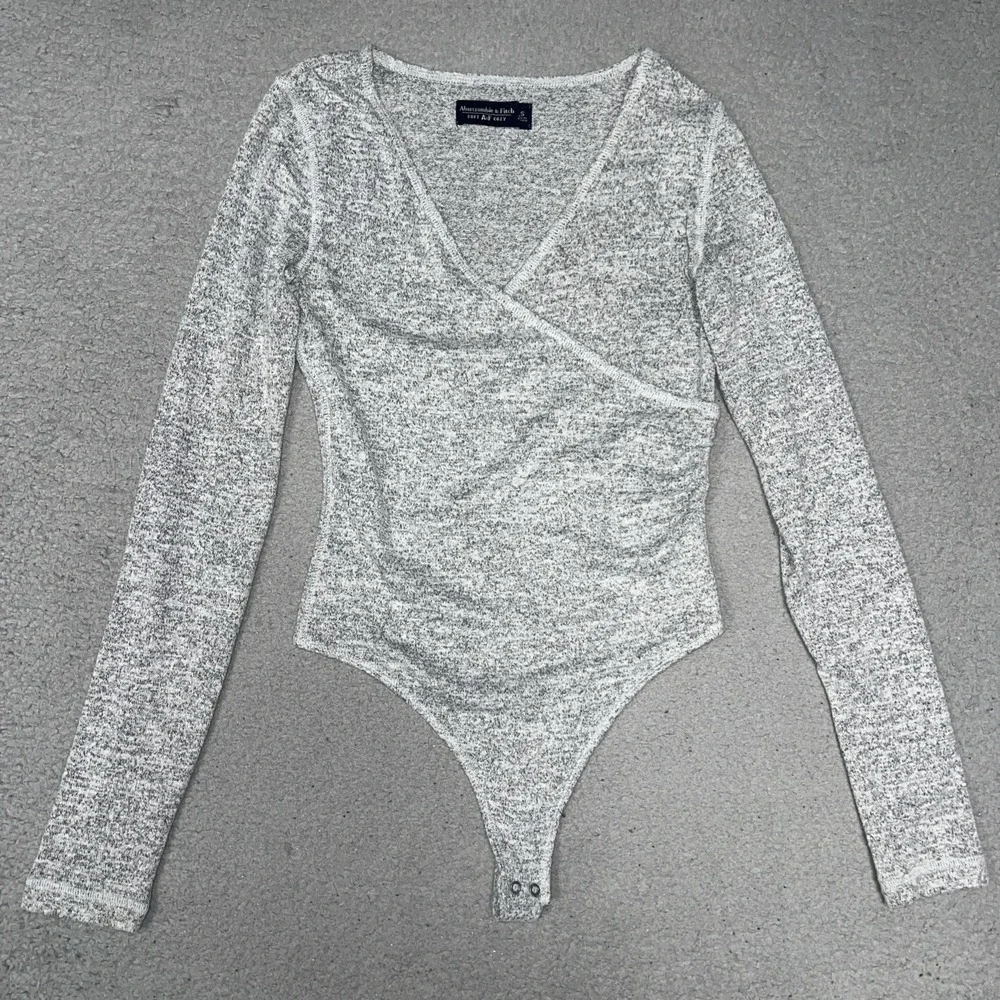 Abercrombie & Fitch Wrap Bodysuit Women Sz S Gray  Viscose Blend V Neck Surplice